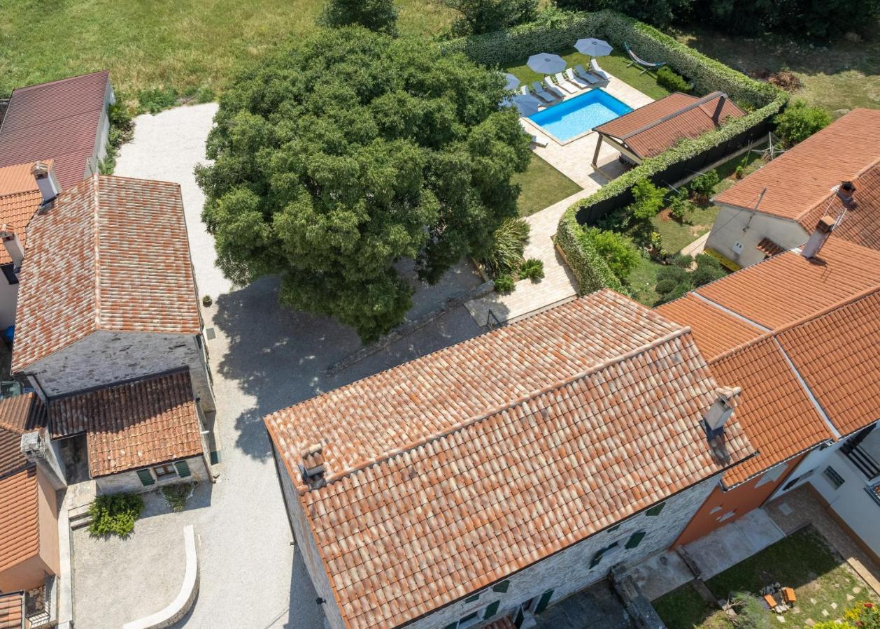 Villa Antonci-18, Pool, 3 Houses, Jacuzzi, Private Territory Antonci  외부 사진